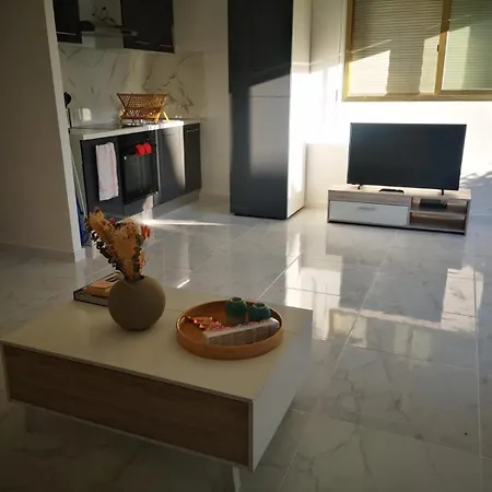 Appartement Studio Dans Magnifique Croix Des Gardes